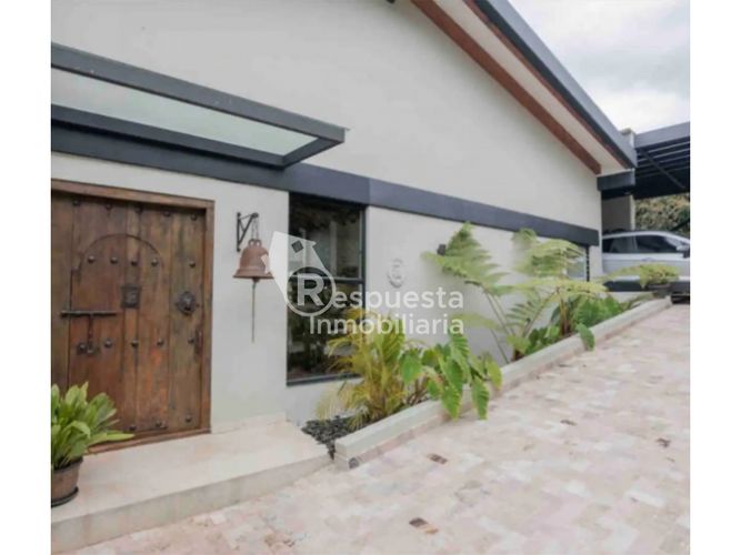 Casa de 4 alcobas en venta en Aeropuerto, Rionegro, 415 m² · foto 11 de 11