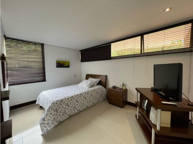 Casa de 4 alcobas en venta en Vía Las Palmas, Medellín, 687 m² · foto 9 de 24