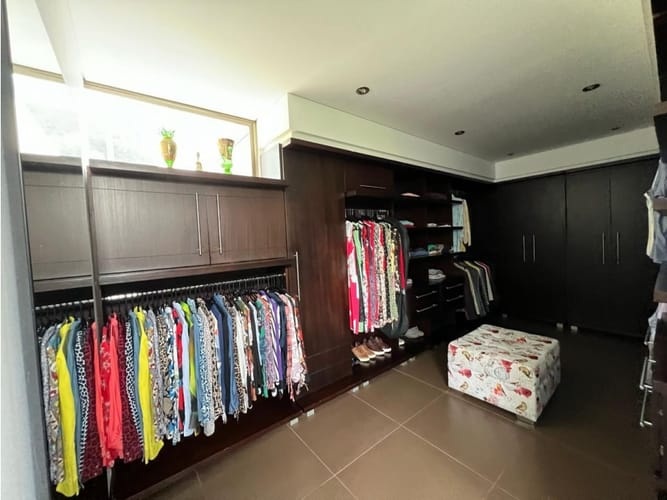 Casa de 4 alcobas en venta en Vía Las Palmas, Medellín, 687 m² · foto 10 de 24