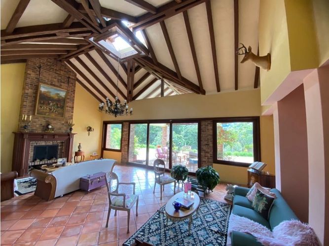 Casa de 5 alcobas en venta en El Poblado, El Retiro, 650 m² · foto 13 de 24