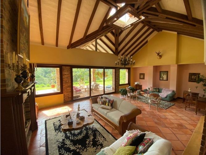 Casa de 5 alcobas en venta en El Poblado, El Retiro, 650 m² · foto 14 de 24