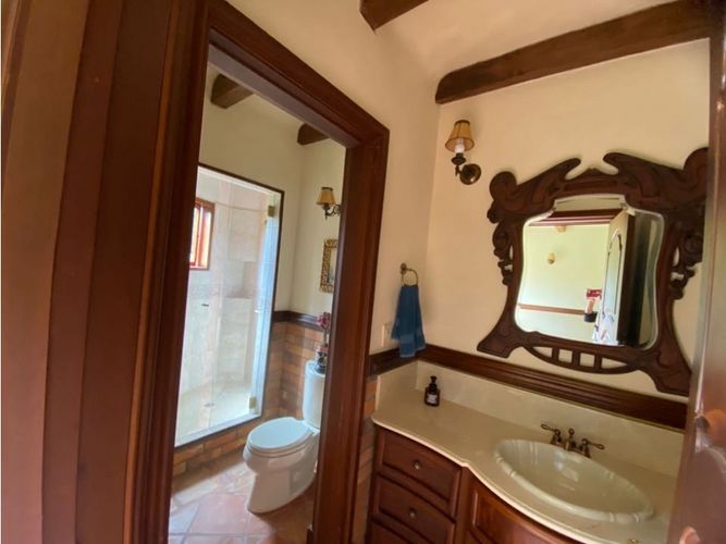 Casa de 5 alcobas en venta en El Poblado, El Retiro, 650 m² · foto 16 de 24