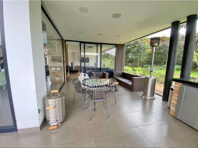 Casa de 4 alcobas en venta en Las Palmas, Medellín, 704 m² · foto 14 de 14