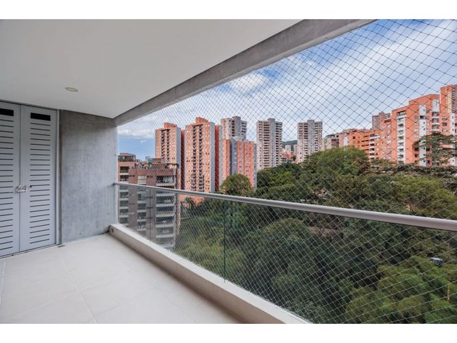 Apartamento de 3 alcobas en venta en Vizcaya, Medellín, 140 m² · foto 5 de 24