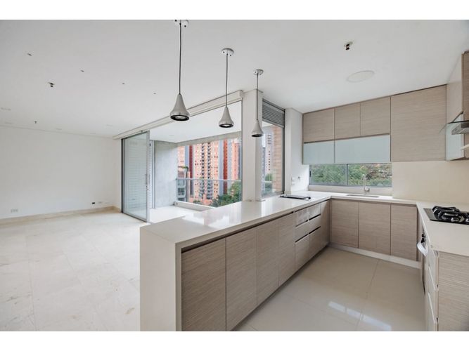 Apartamento de 3 alcobas en venta en Vizcaya, Medellín, 140 m² · foto 12 de 24