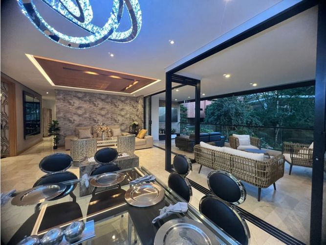 Apartamento de 3 alcobas en venta en La Calera, Envigado, 235 m² · foto 4 de 24