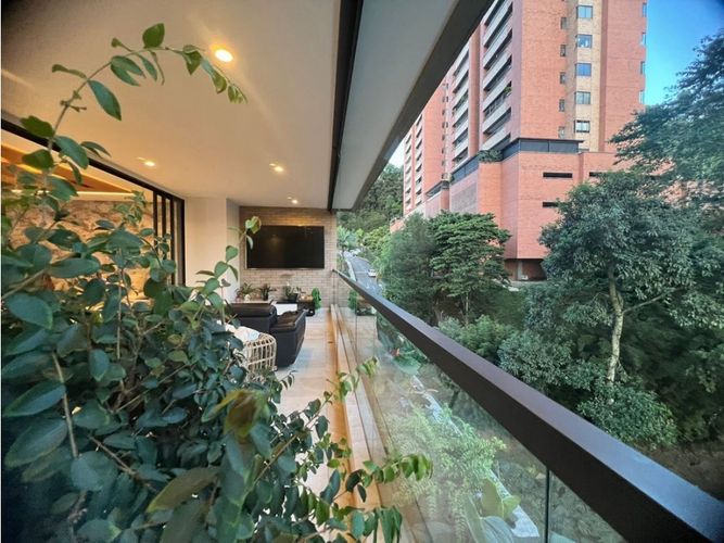 Apartamento de 3 alcobas en venta en La Calera, Envigado, 235 m² · foto 7 de 24