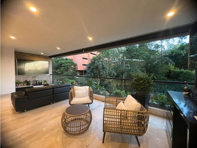 Apartamento de 3 alcobas en venta en La Calera, Envigado, 235 m² · foto 8 de 24