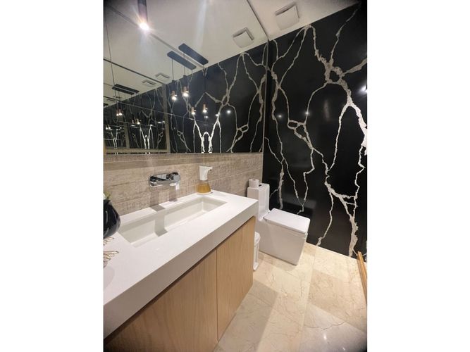 Apartamento de 3 alcobas en venta en La Calera, Envigado, 235 m² · foto 11 de 24
