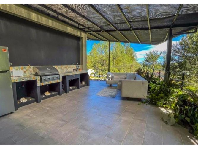 Casa de 4 alcobas en venta en Altos Del Escobero, Medellín, 514 m² · foto 11 de 15