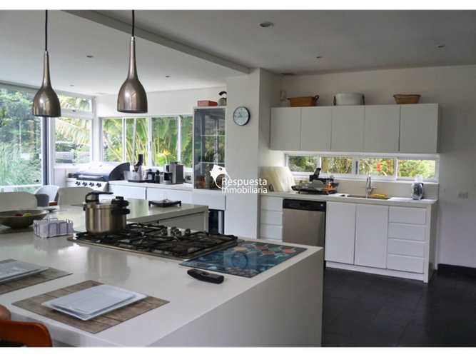 Casa de 5 alcobas en venta en Cerros De Guadalcanal, Envigado, 700 m² · foto 8 de 24