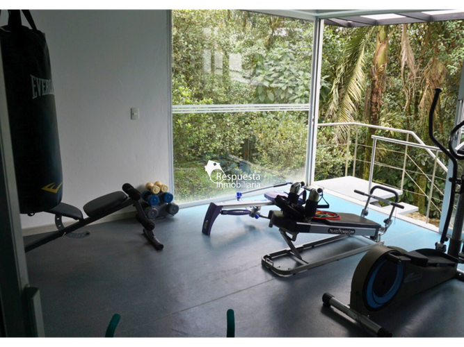 Casa de 5 alcobas en venta en Cerros De Guadalcanal, Envigado, 700 m² · foto 21 de 24