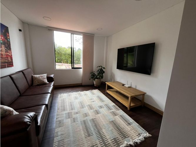Casa de 6 alcobas en venta en Medellín, 746 m² · foto 14 de 24