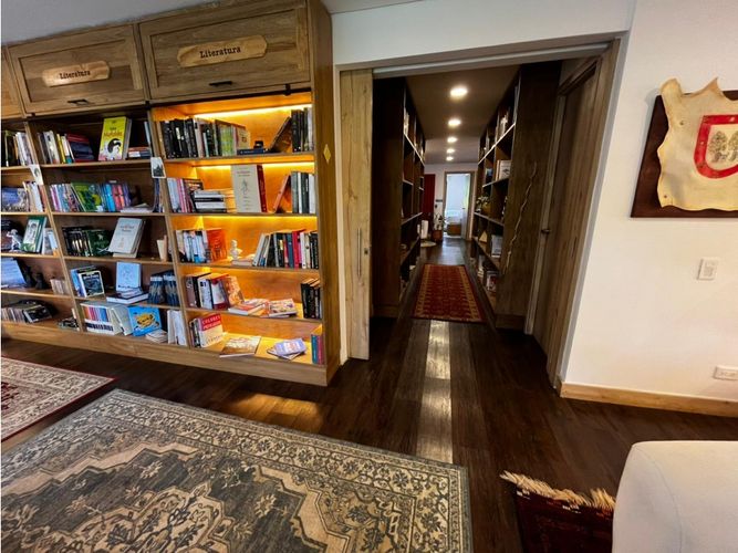 Casa de 6 alcobas en venta en Medellín, 746 m² · foto 20 de 24