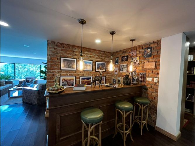 Casa de 6 alcobas en venta en Medellín, 746 m² · foto 22 de 24