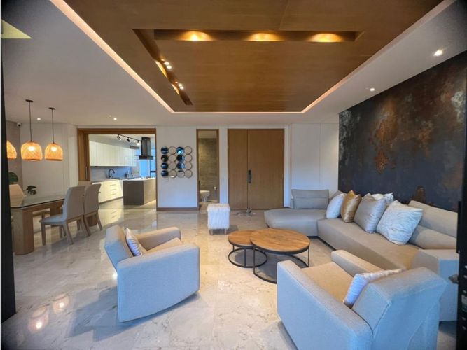 Apartamento de 3 alcobas en venta en El Tesoro, Medellín, 235 m² · foto 7 de 24