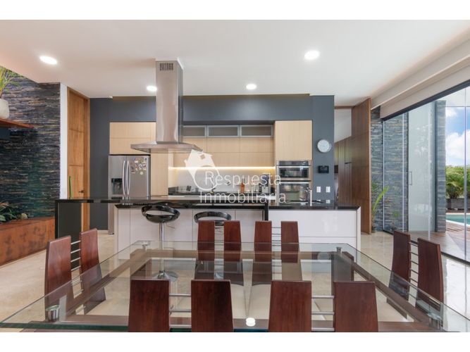 Casa de 4 alcobas en venta en La Calera, Medellín, 700 m² · foto 6 de 24