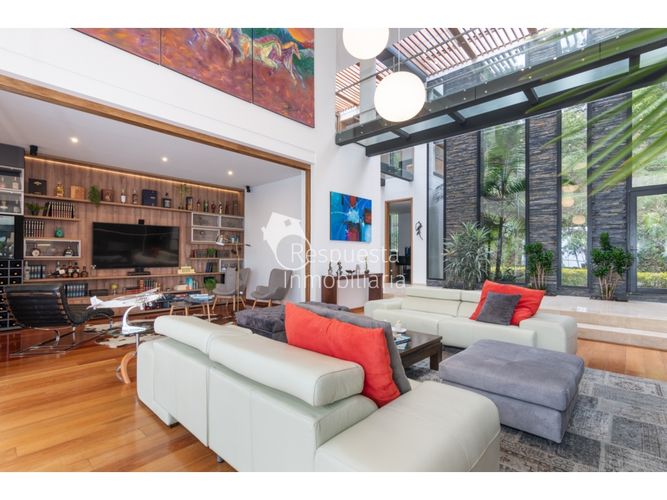 Casa de 4 alcobas en venta en La Calera, Medellín, 700 m² · foto 9 de 24