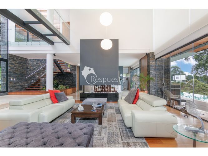 Casa de 4 alcobas en venta en La Calera, Medellín, 700 m² · foto 11 de 24