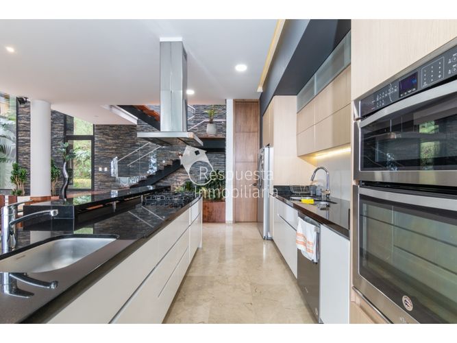 Casa de 4 alcobas en venta en La Calera, Medellín, 700 m² · foto 17 de 24