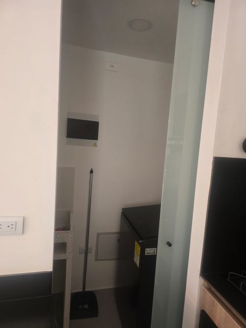 Apartamento de 2 alcobas en venta en Barro Blanco, Rionegro, 108 m² · foto 2 de 24