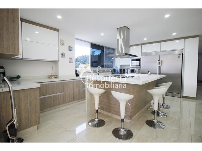 Casa de 5 alcobas en venta en Las Palmas, Medellín, 587 m² · foto 9 de 24