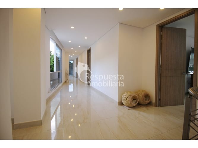 Casa de 5 alcobas en venta en Las Palmas, Medellín, 587 m² · foto 13 de 24