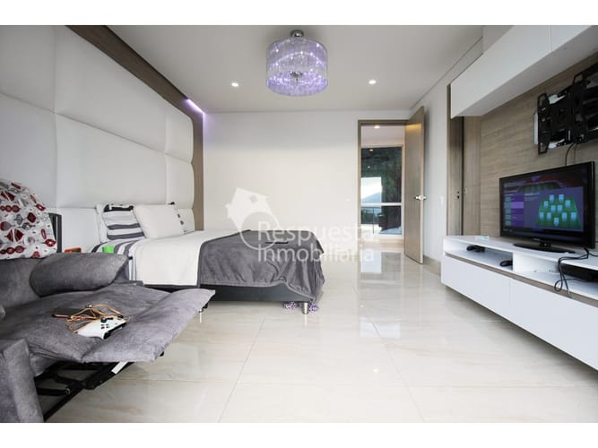 Casa de 5 alcobas en venta en Las Palmas, Medellín, 587 m² · foto 20 de 24