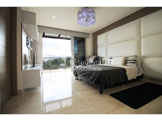 Casa de 5 alcobas en venta en Las Palmas, Medellín, 587 m² · foto 21 de 24