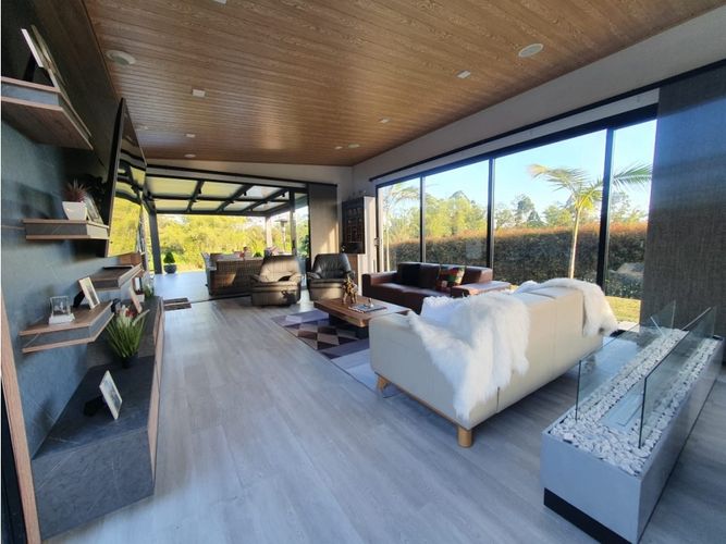 Casa de 4 alcobas en venta en Llano Grande, Rionegro, 1875 m² · foto 13 de 24