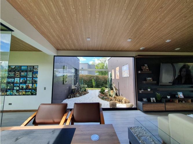 Casa de 4 alcobas en venta en Llano Grande, Rionegro, 1875 m² · foto 14 de 24