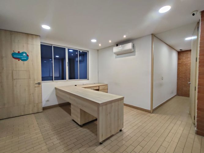 Local en arriendo en Ciudad Cordoba, Cali, 407 m² · foto 15 de 24