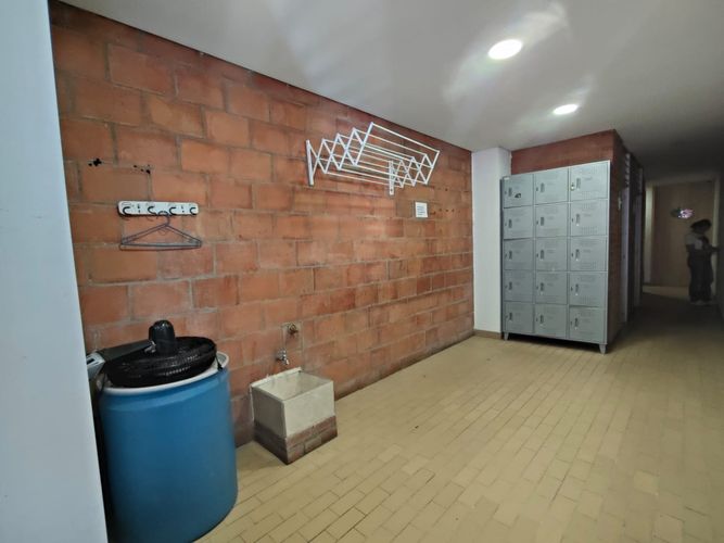 Local en arriendo en Ciudad Cordoba, Cali, 407 m² · foto 23 de 24
