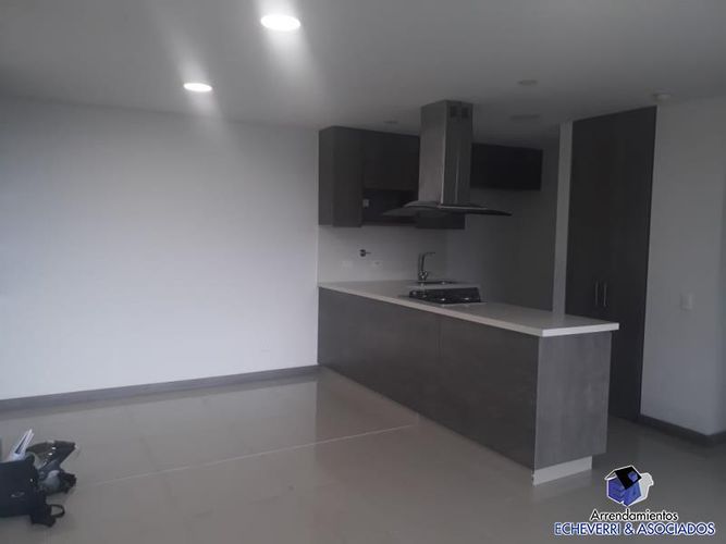 Apartamento de 3 alcobas en venta en El Chingui, Envigado, 80 m² · foto 7 de 16