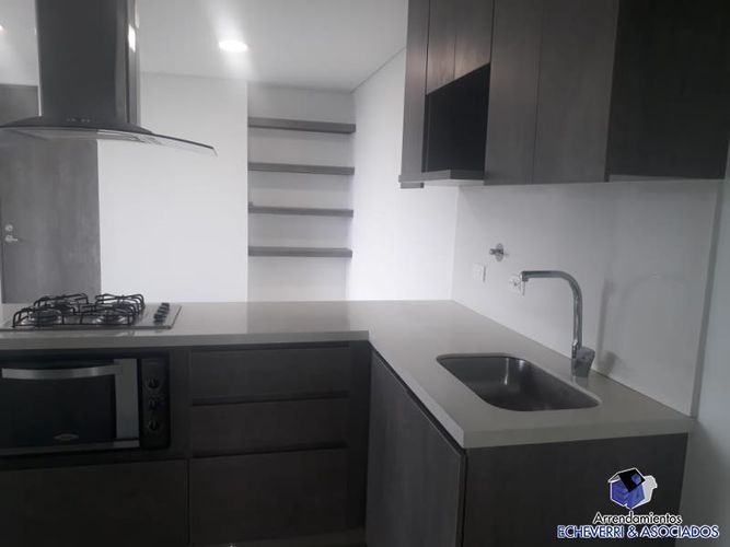 Apartamento de 3 alcobas en venta en El Chingui, Envigado, 80 m² · foto 9 de 16