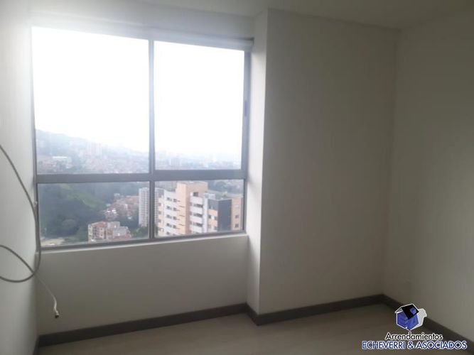 Apartamento de 3 alcobas en venta en El Chingui, Envigado, 80 m² · foto 11 de 16