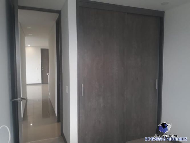 Apartamento de 3 alcobas en venta en El Chingui, Envigado, 80 m² · foto 13 de 16