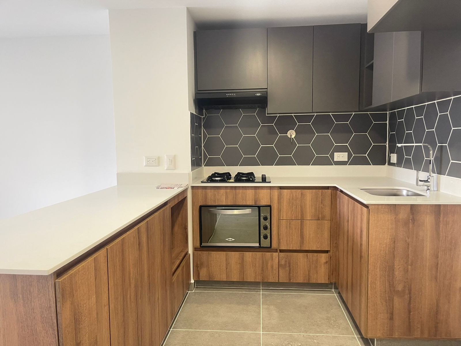 Apartamento en arriendo en Loma Del Barro, Envigado · foto 3 de 18