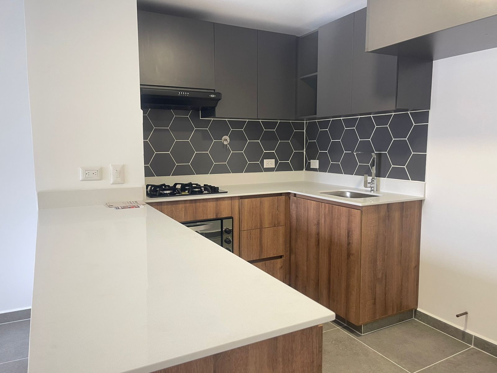Apartamento en arriendo en Loma Del Barro, Envigado · foto 12 de 18