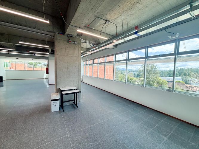 Oficina en arriendo en Santa Ana, Rionegro, 1528 m² · foto 10 de 14