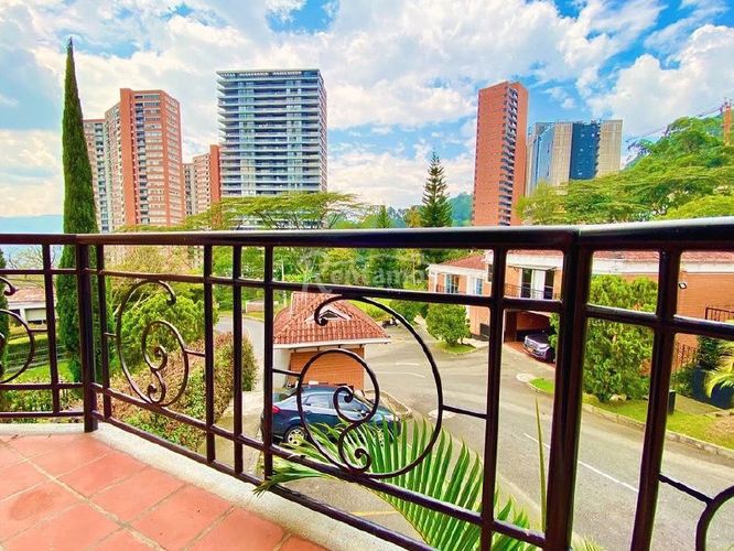 Casa de 4 alcobas en venta en Altos Del Poblado, Medellín, 165 m² · foto 10 de 22