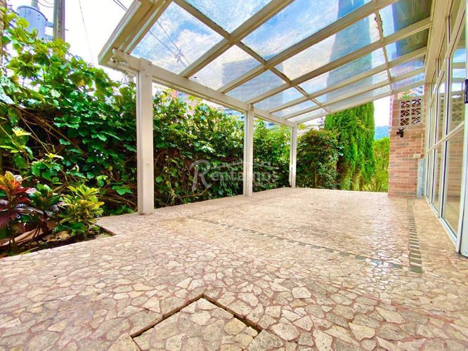Casa de 4 alcobas en venta en Altos Del Poblado, Medellín, 165 m² · foto 21 de 22