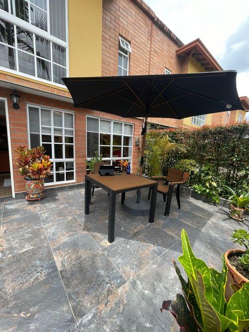 Casa de 3 alcobas en venta en La Ceja, 130 m² · foto 2 de 16