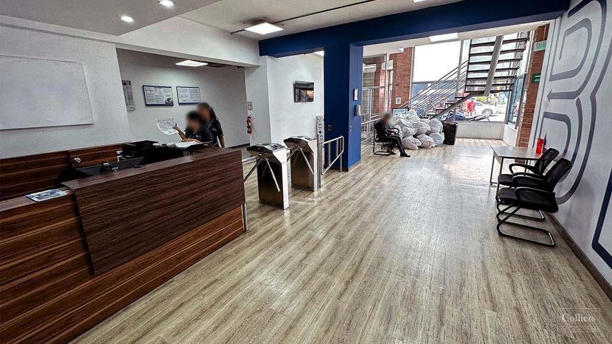 Oficina en venta en Zona Industrial No. 2, Itagüí, 2629 m² · foto 9 de 10