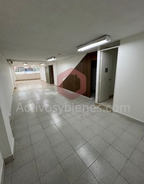 Local en arriendo en El Poblado, Medellín, 218 m² · foto 9 de 17