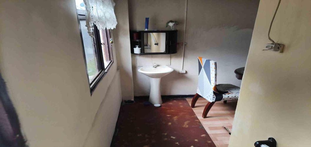 Casa de 7 alcobas en venta en Guayaquil Alto, Armenia, 136 m² · foto 3 de 14