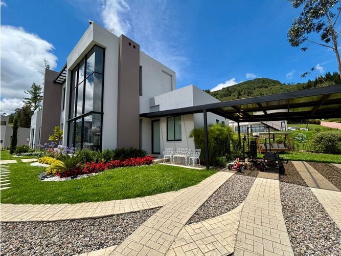 Casa de 3 alcobas en venta en Meusa, Sopó, 220 m² · foto 3 de 24