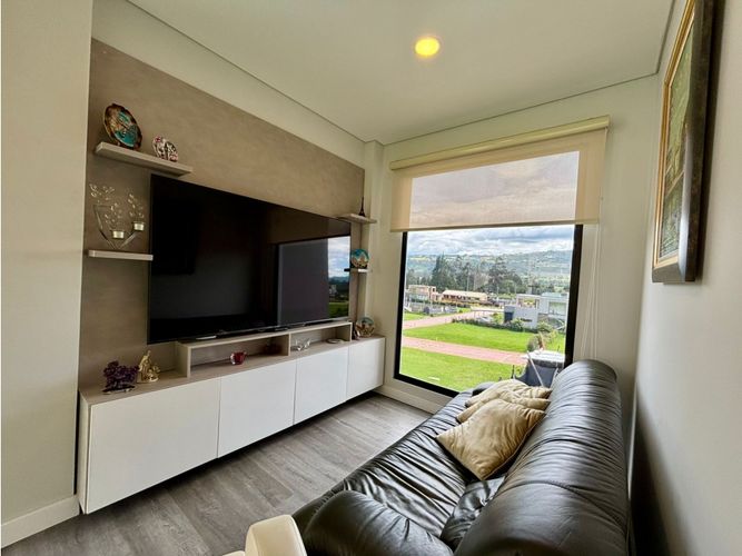 Casa de 3 alcobas en venta en Meusa, Sopó, 220 m² · foto 13 de 24