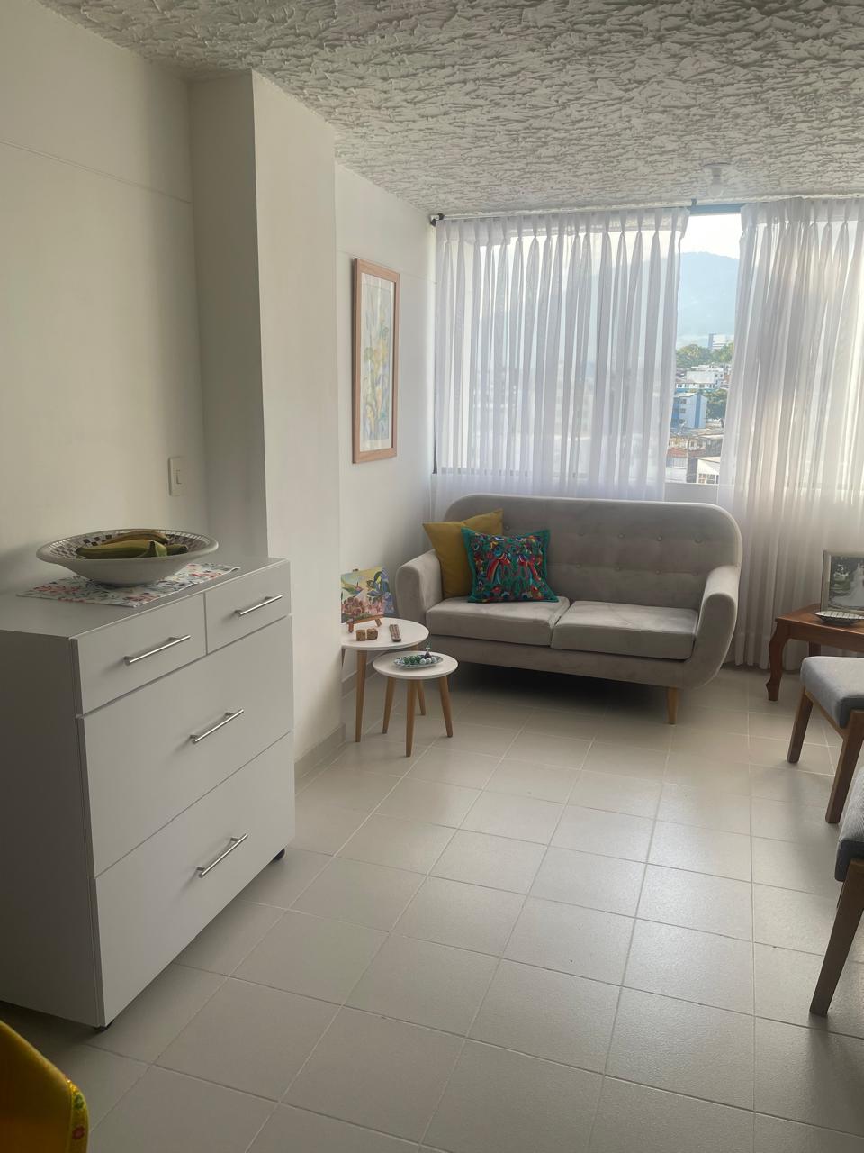 Apartamento en venta en Terminal, Pereira · foto 2 de 15