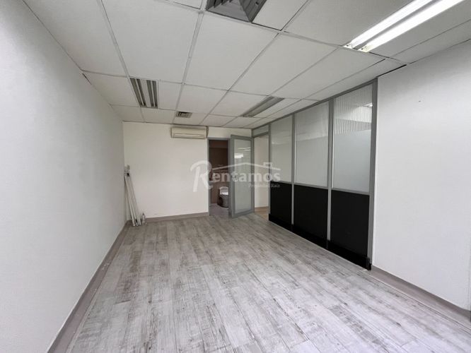 Oficina en arriendo en Alejandría, Medellín, 132 m² · foto 7 de 23